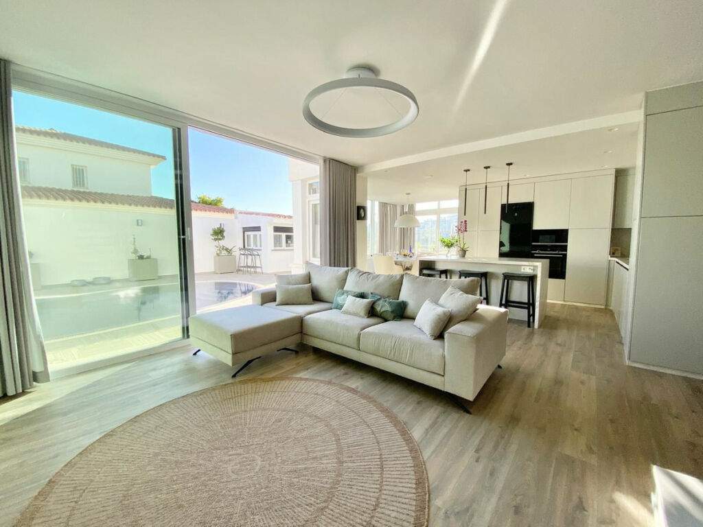 Semi-Detached House Fuengirola Málaga - image 36