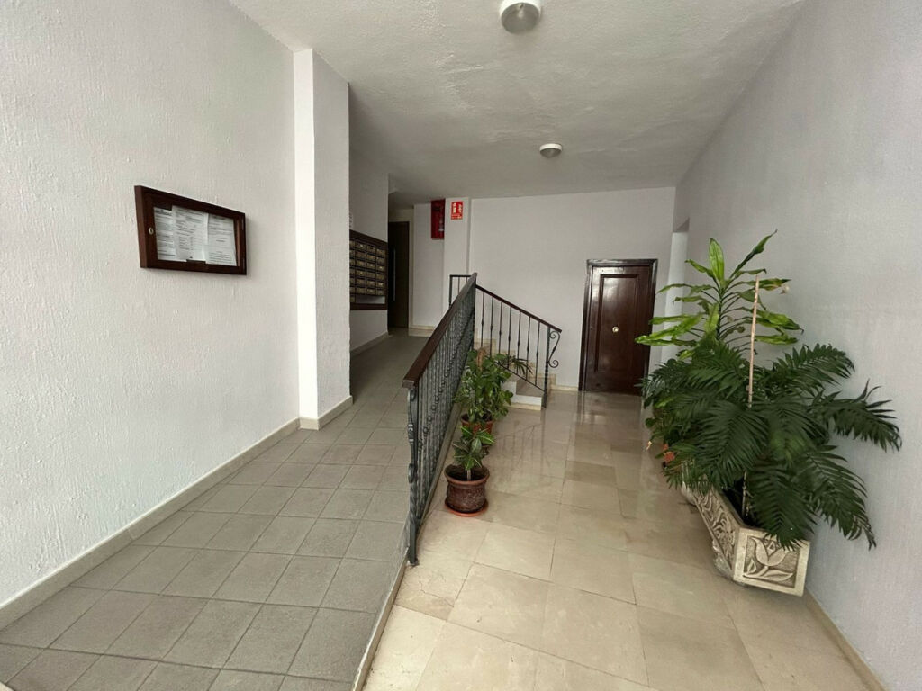 Top Floor Apartment Marbella Málaga - image 36