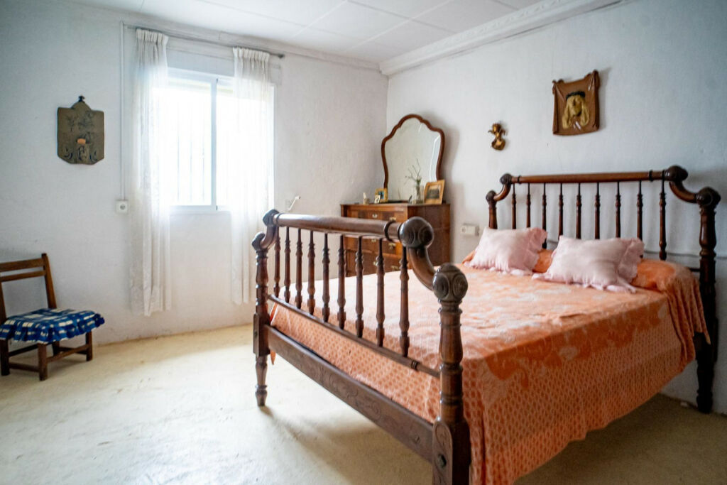 Townhouse Bolulla Alicante - image 37