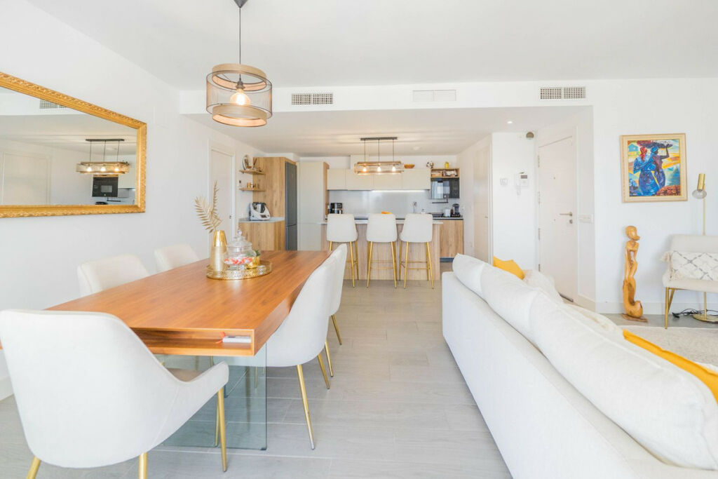 Middle Floor Apartment Fuengirola Málaga - image 36