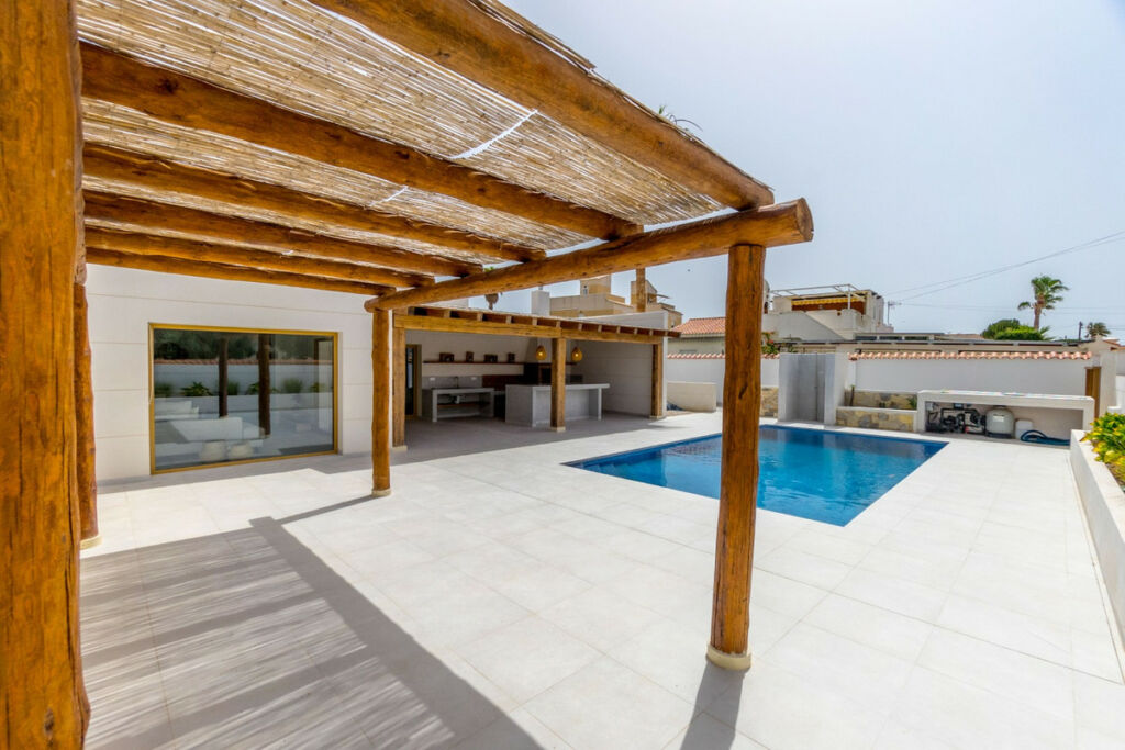 Detached Villa Torrevieja Alicante - image 37