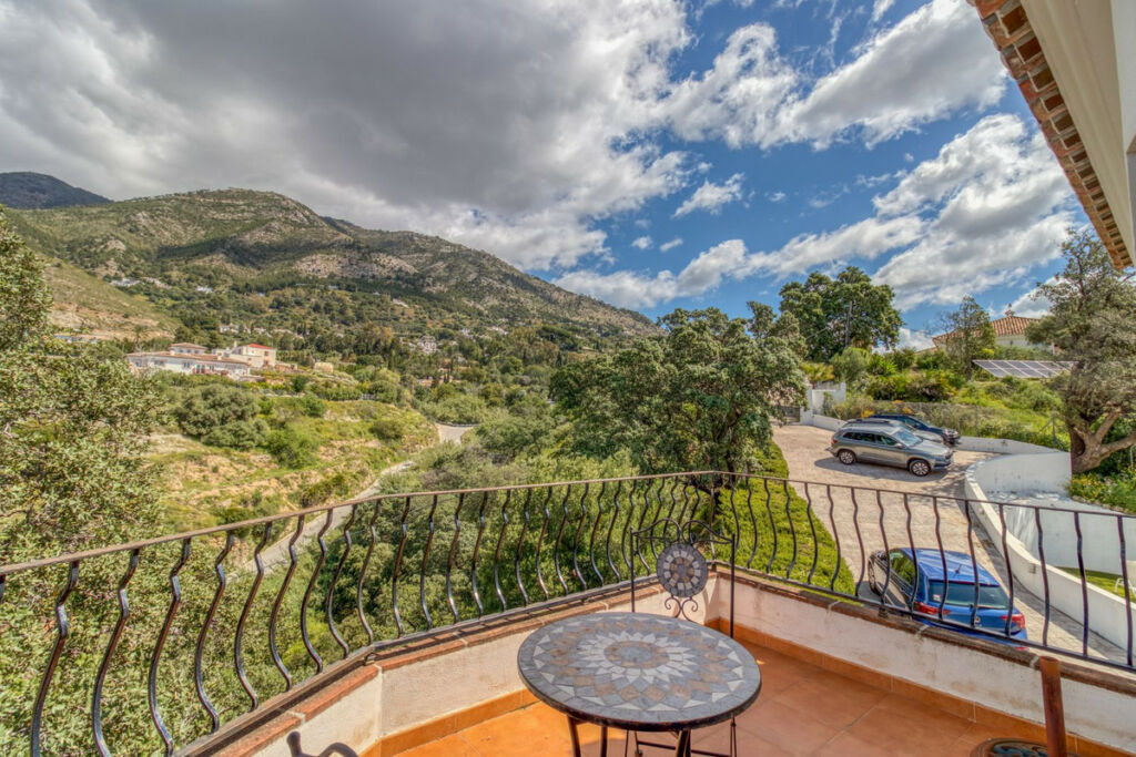 Detached Villa Mijas Málaga - image 37