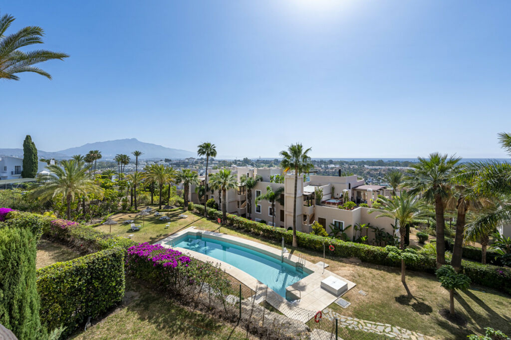 Middle Floor Apartment Estepona Málaga - image 38