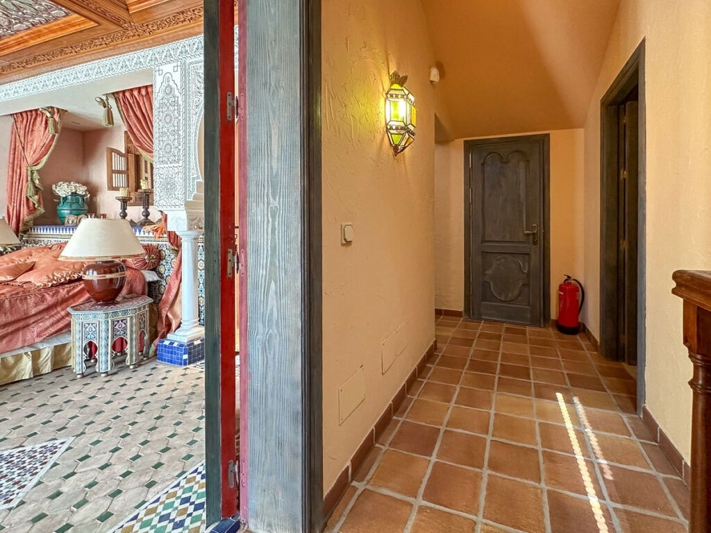 Detached Villa Cerros del Aguila Málaga - image 38