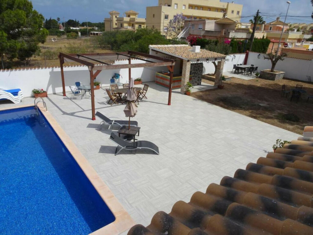 Detached Villa Cabo Roig Alicante - image 39