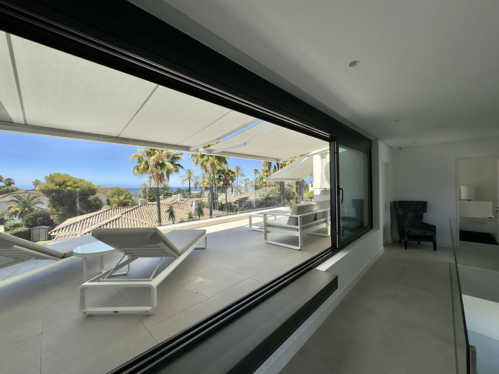 Detached Villa Los Monteros Málaga - image 38