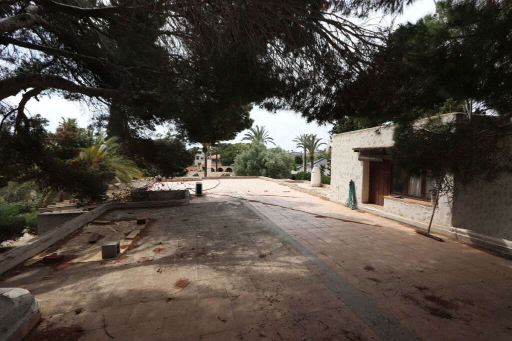 Detached Villa Cabo Roig Alicante - image 39