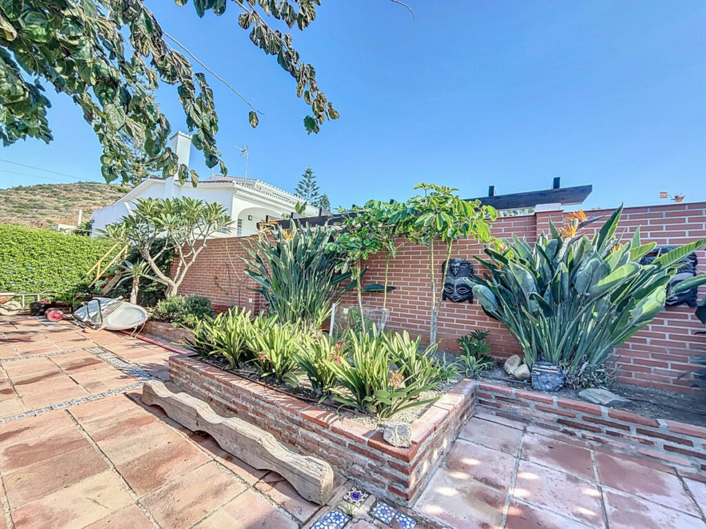 Detached Villa Almayate Málaga - image 39