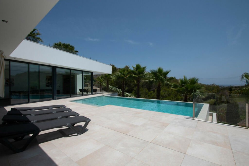 Detached Villa Javea Alicante - image 4