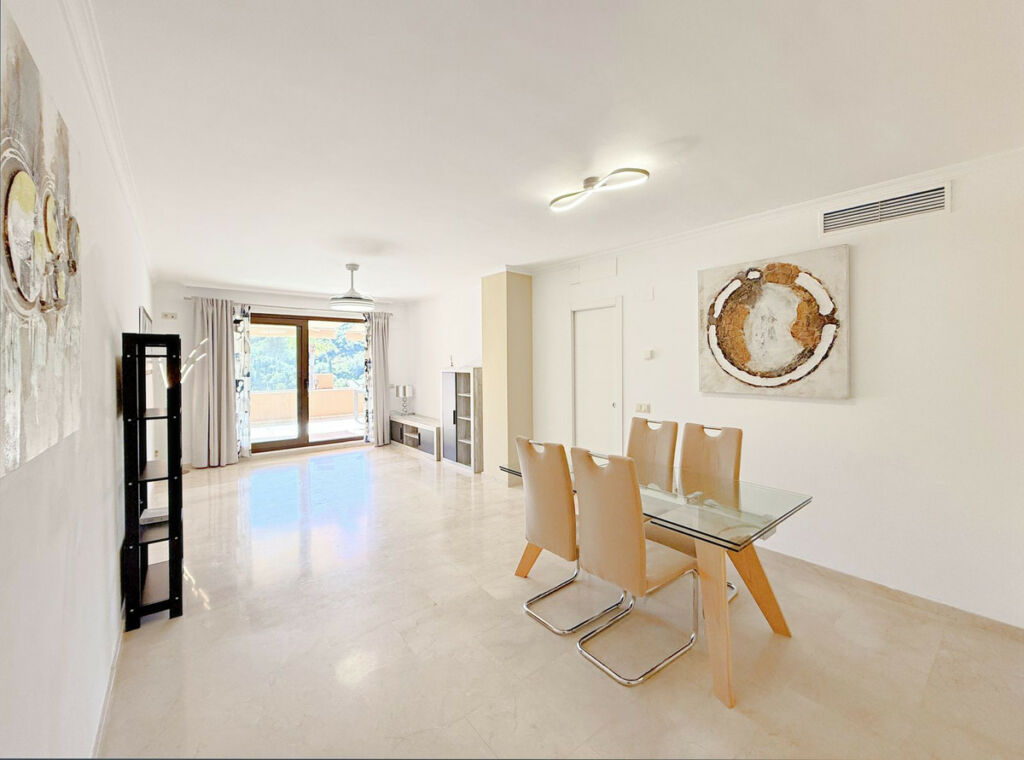 Ground Floor Apartment Casares Playa Málaga - image 4