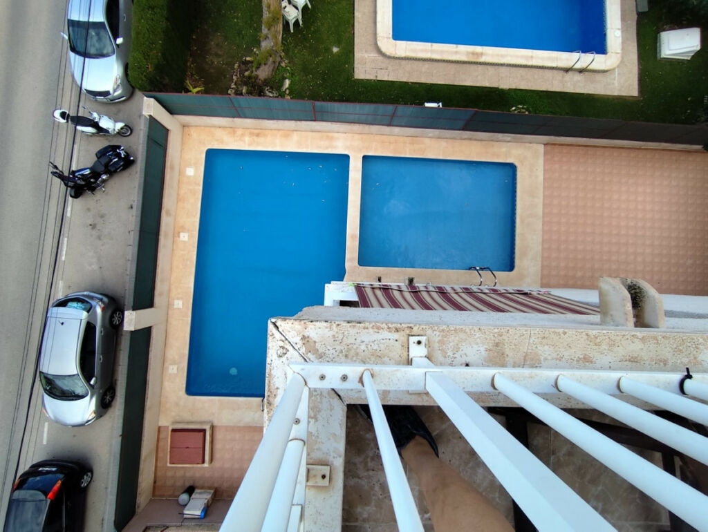 Middle Floor Apartment Torrevieja Alicante - image 4