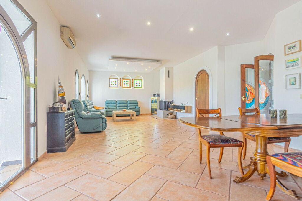 Detached Villa Sotogrande Cádiz - image 4