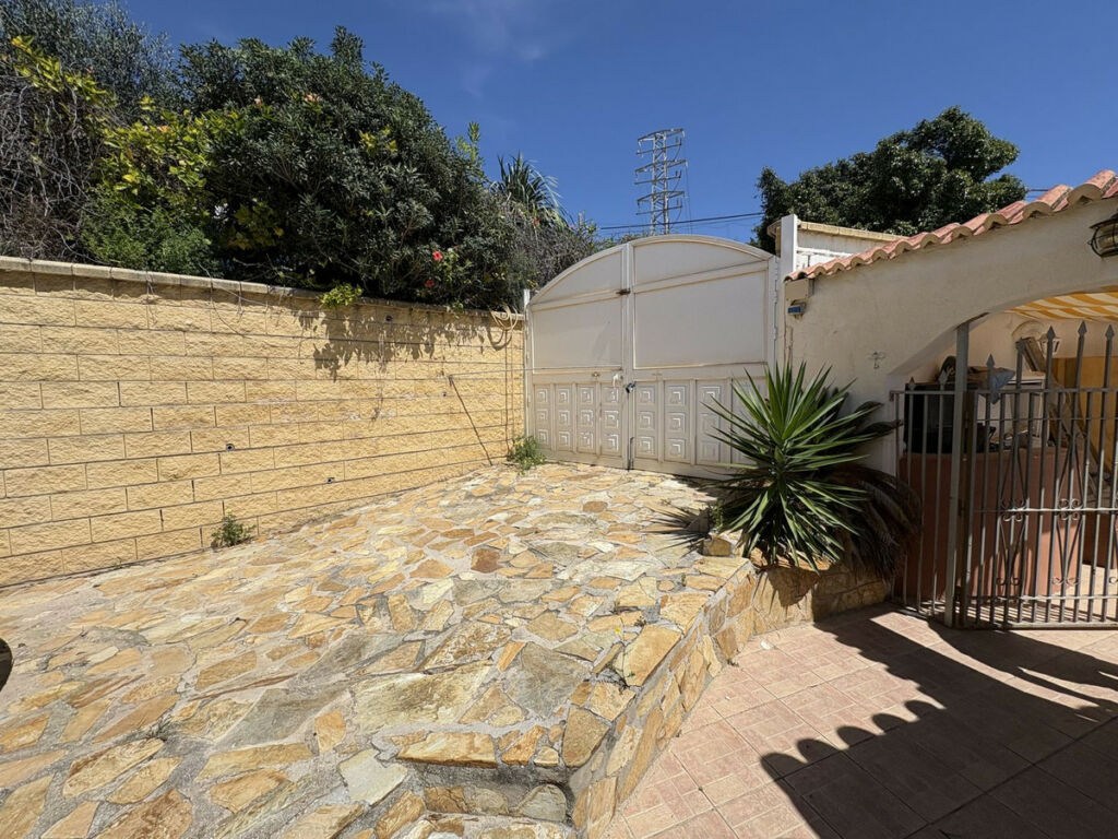 Semi-Detached House Torreblanca Málaga - image 4