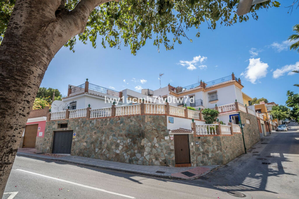 Detached Villa Málaga Málaga - image 4