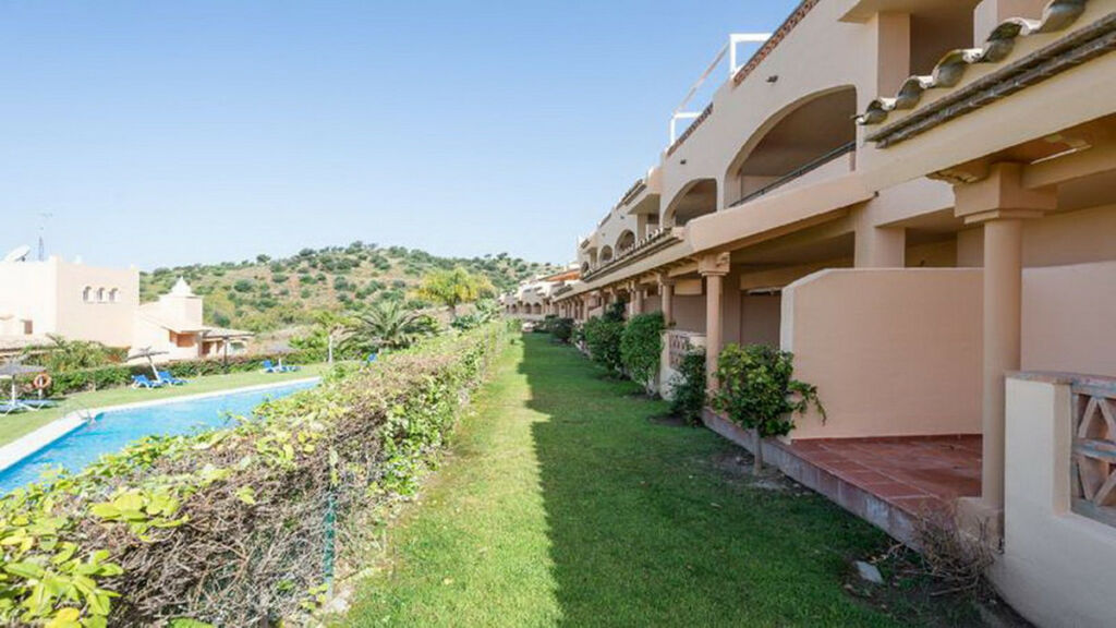 Ground Floor Apartment Marbella Málaga - image 4