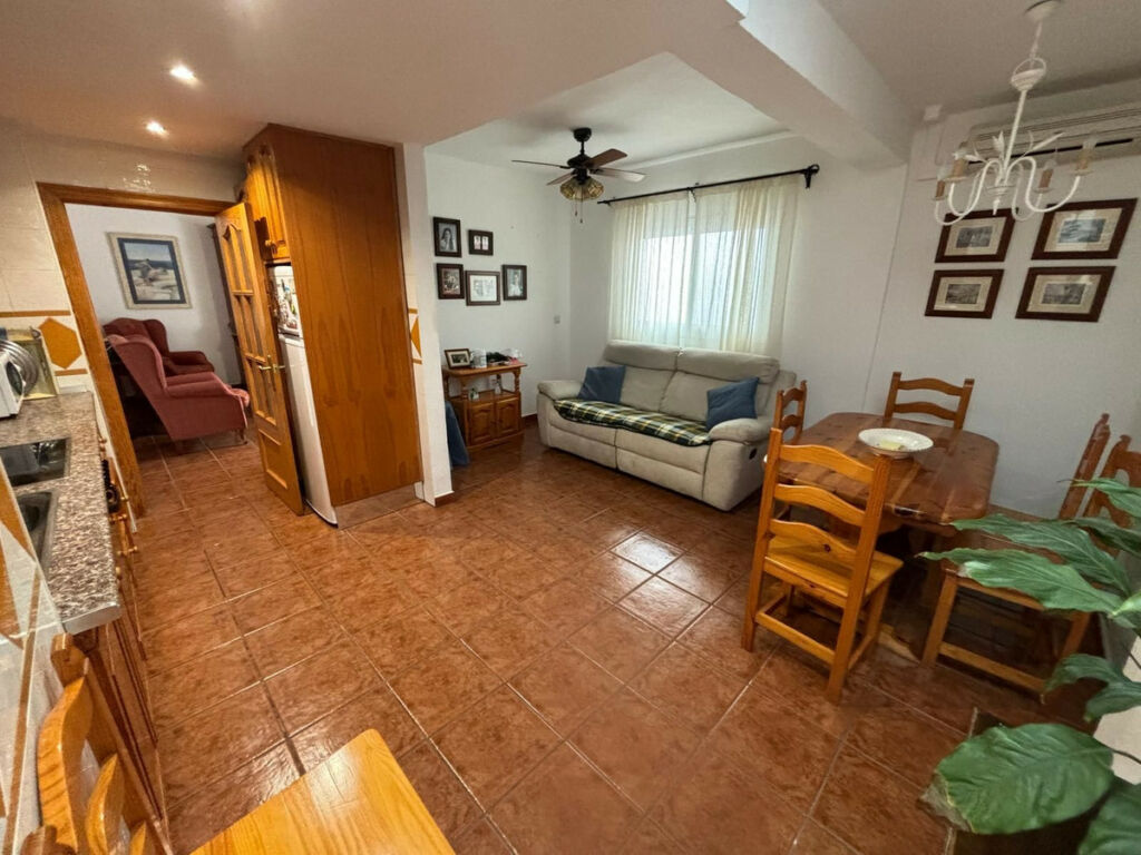Townhouse San Pedro de Alcántara Málaga - image 4