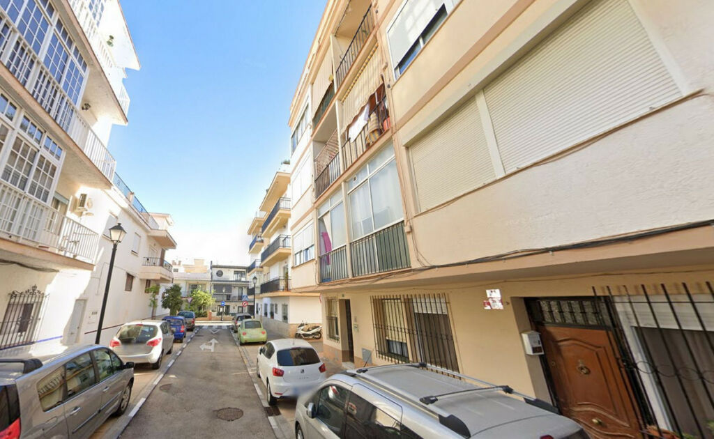 Top Floor Apartment Fuengirola Málaga - image 4