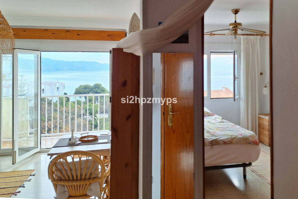 Top Floor Apartment Nerja Málaga - image 4