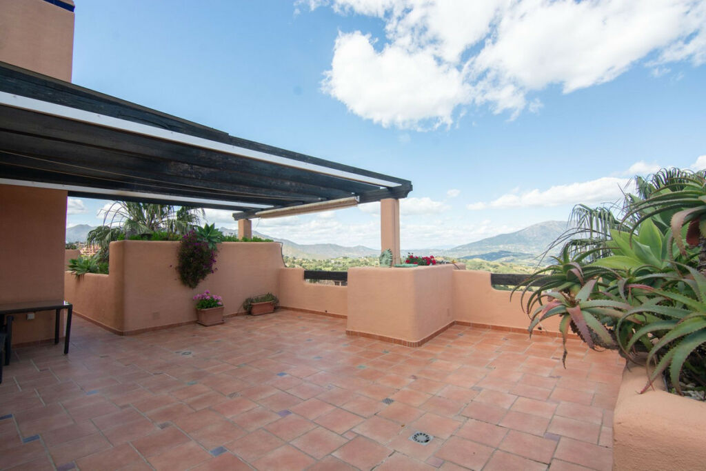 Top Floor Apartment La Mairena Málaga - image 26