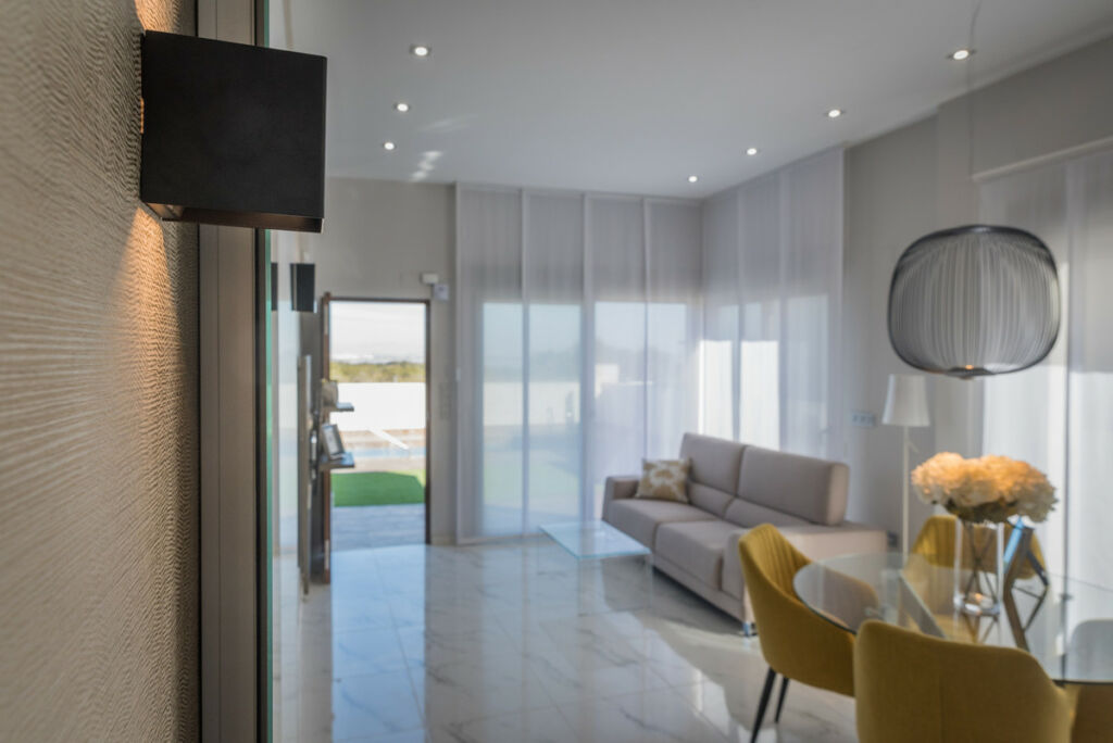 Detached Villa Villamartin Alicante - image 4