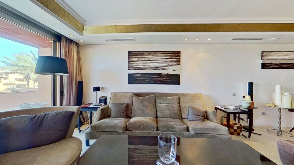 Penthouse Los Monteros Málaga - image 4