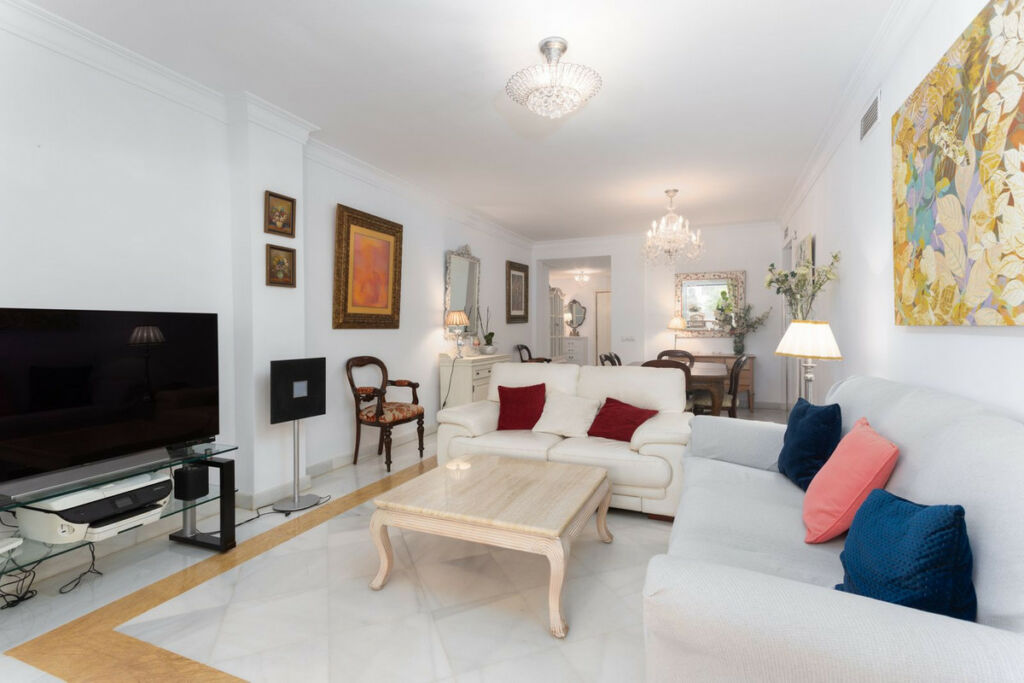 Ground Floor Apartment San Pedro de Alcántara Málaga - image 4