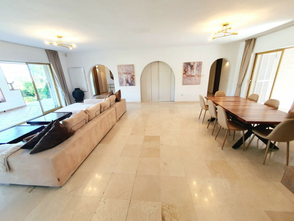Detached Villa Las Brisas Málaga - image 4
