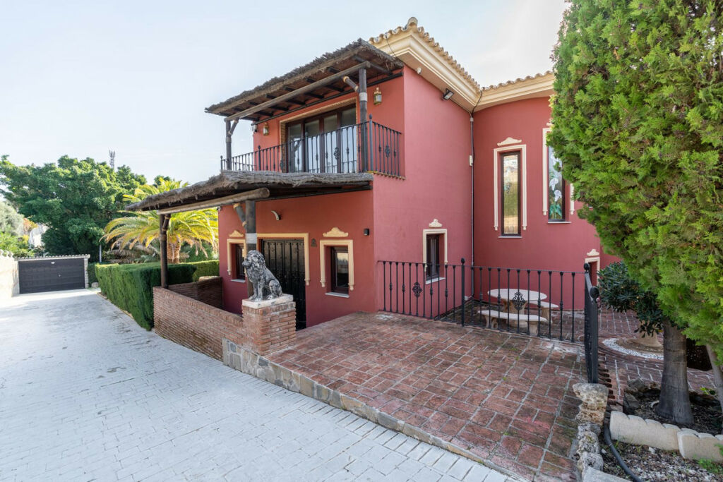 Detached Villa Benalmadena Costa Málaga - image 4