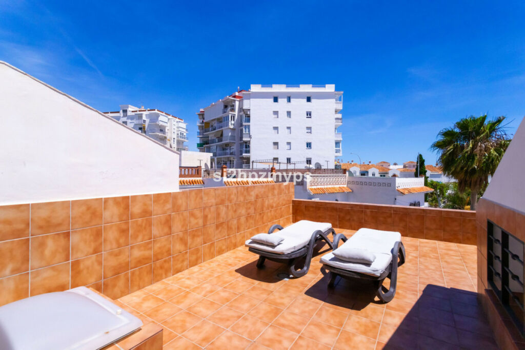 Townhouse Nerja Málaga - image 4