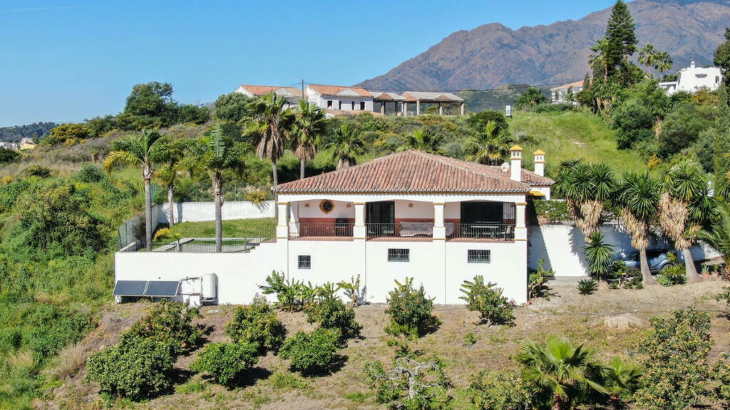 Finca - Cortijo Estepona Málaga - image 4