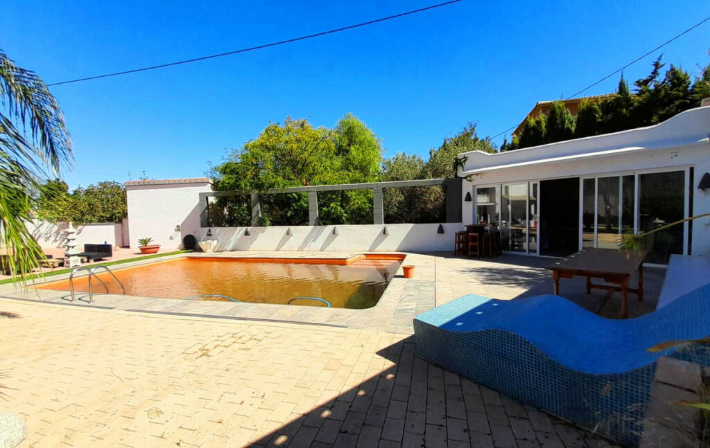Detached Villa Denia Alicante - image 4