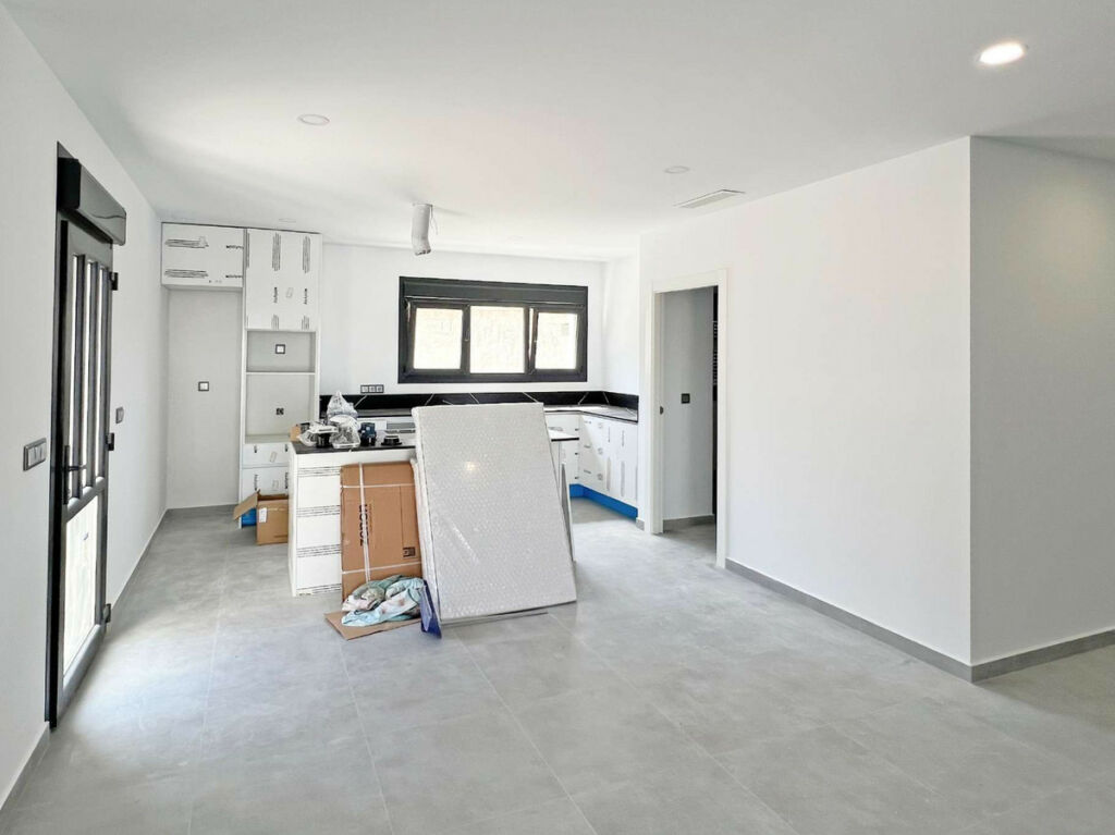 Detached Villa Torrevieja Alicante - image 4
