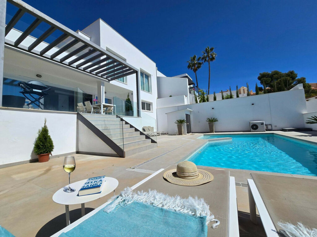 Detached Villa Torreblanca Málaga - image 4