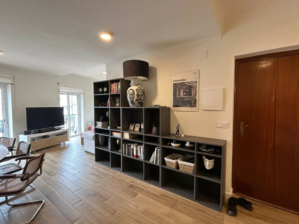 Middle Floor Apartment Alicante City Alicante - image 4
