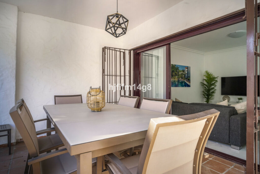 Ground Floor Apartment Nueva Andalucía Málaga - image 4