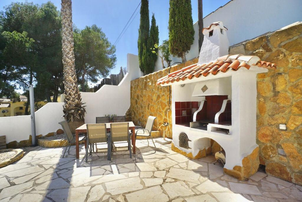 Detached Villa Benitachell Alicante - image 4