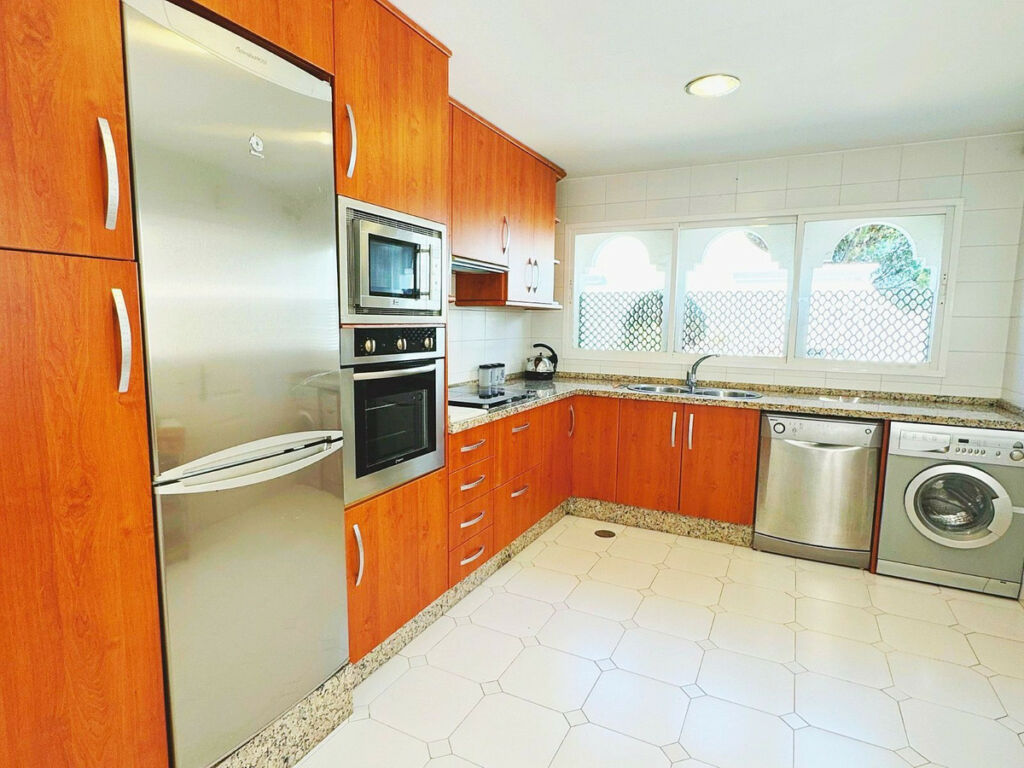 Penthouse Duplex El Presidente Málaga - image 10