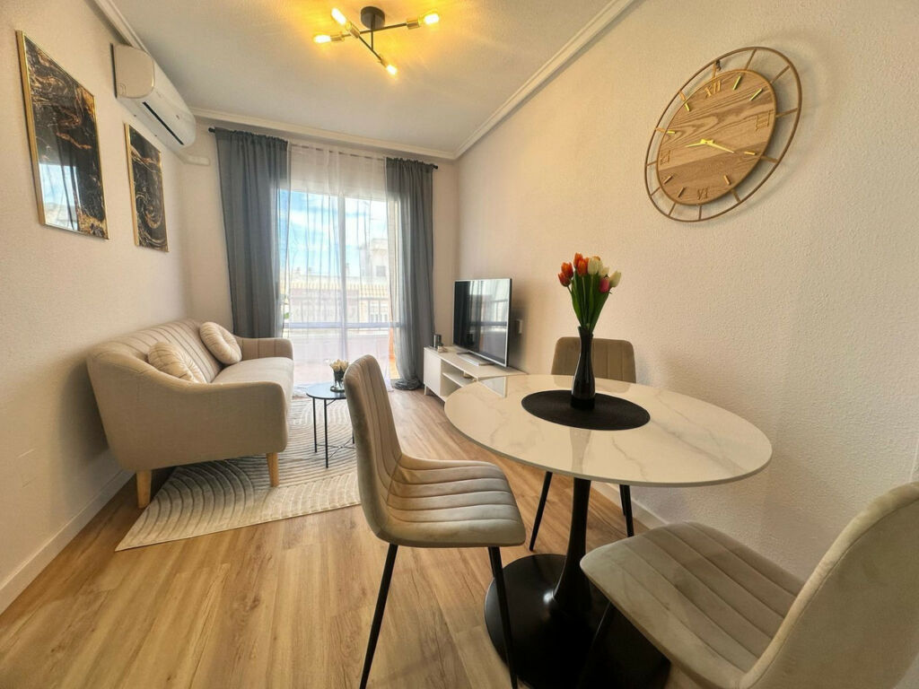 Penthouse Torrevieja Alicante - image 4