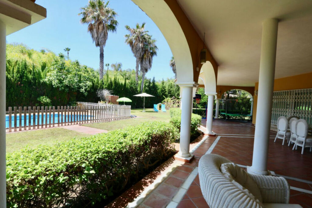 Detached Villa Sotogrande Costa Cádiz - image 40