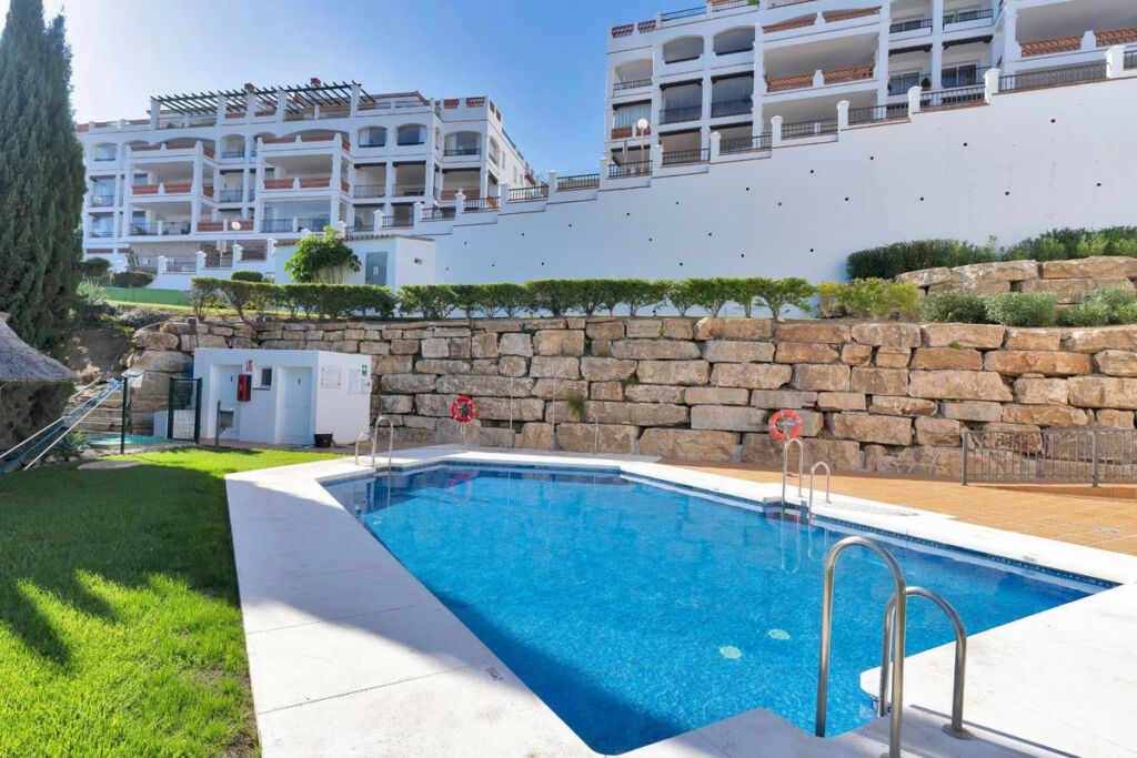 Penthouse Calahonda Málaga - image 41