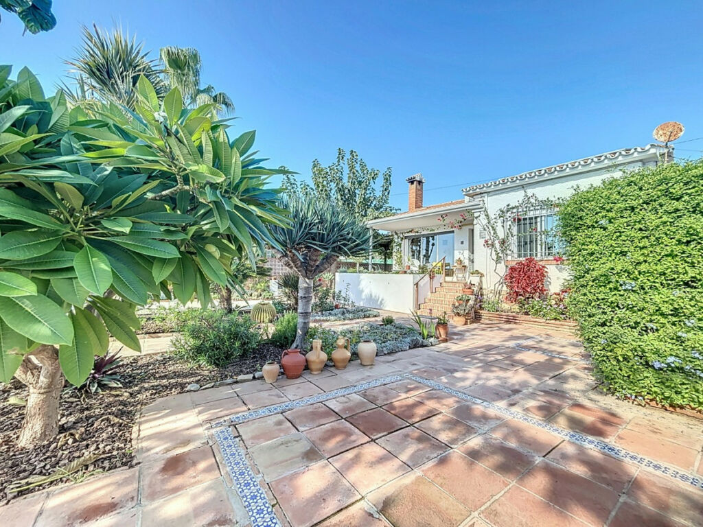 Detached Villa Almayate Málaga - image 40