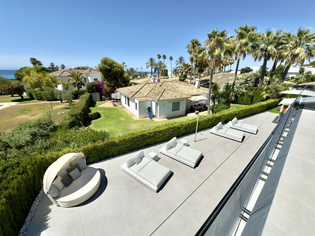 Detached Villa Los Monteros Málaga - image 39