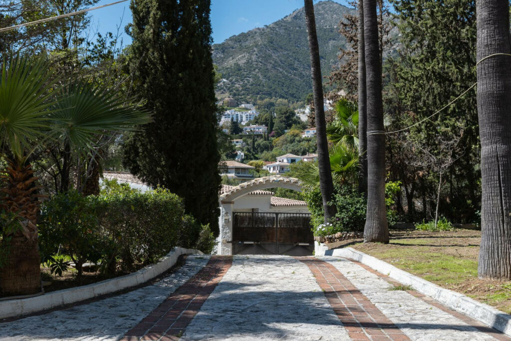 Detached Villa Mijas Málaga - image 40