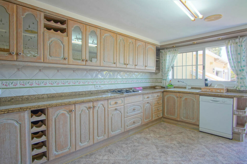 Detached Villa Benissa Alicante - image 40