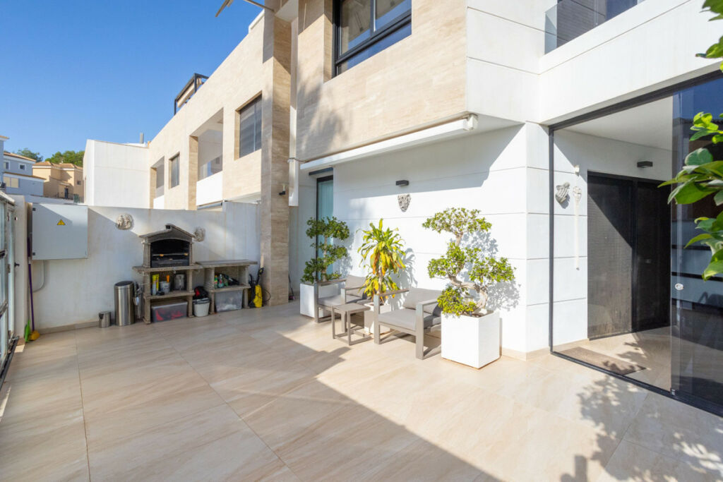Detached Villa Villamartin Alicante - image 41