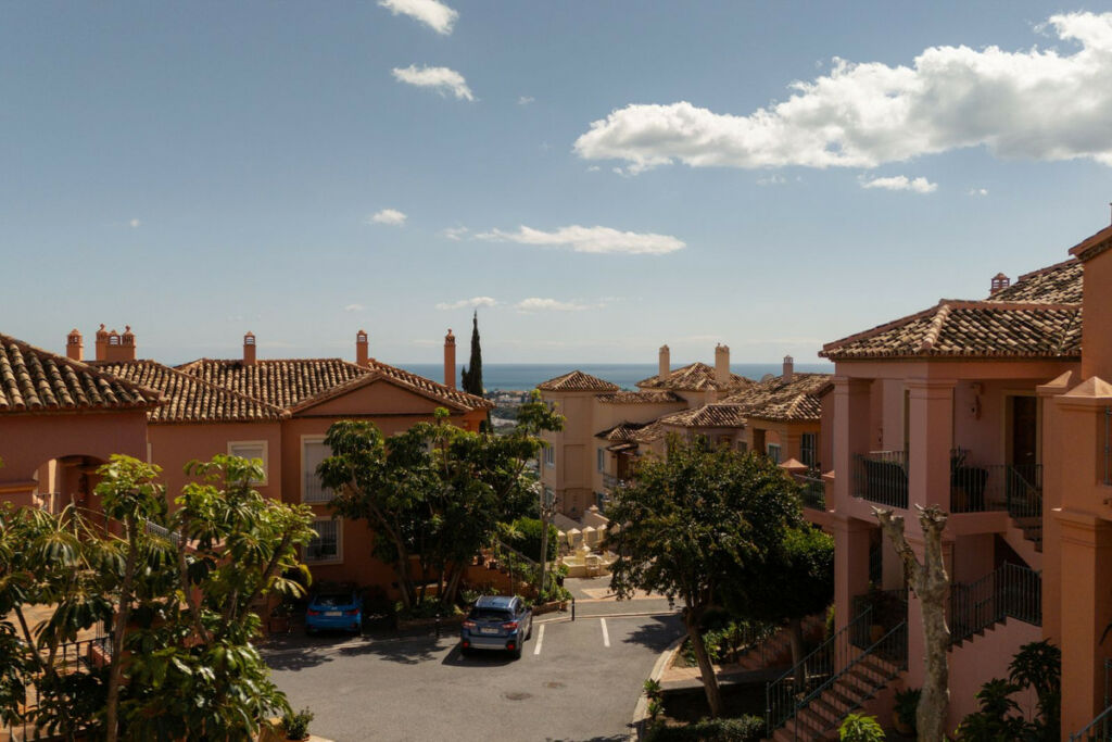 Townhouse Monte Halcones Málaga - image 41