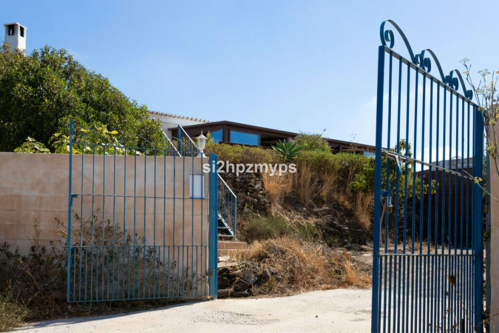Detached Villa Almayate Málaga - image 41