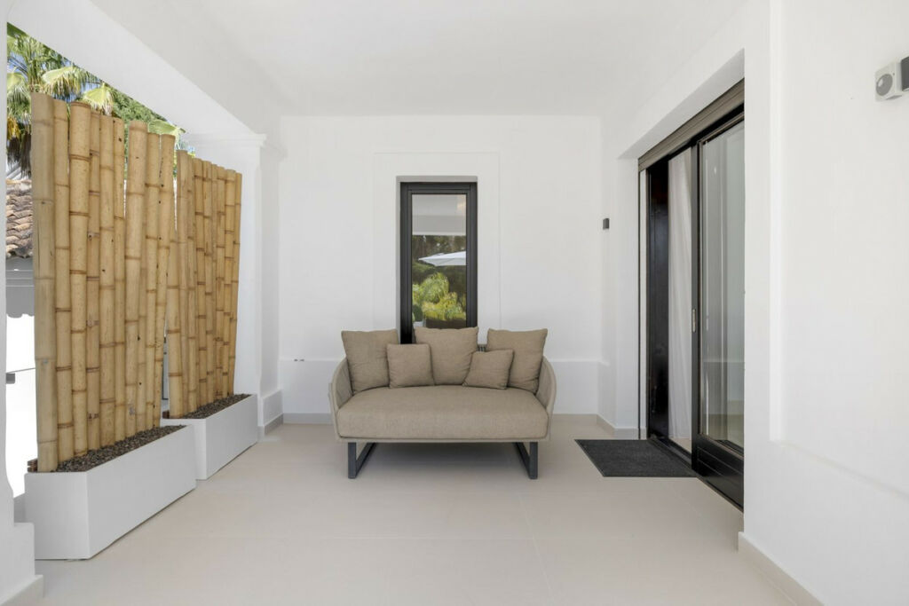 Detached Villa Nueva Andalucía Málaga - image 42