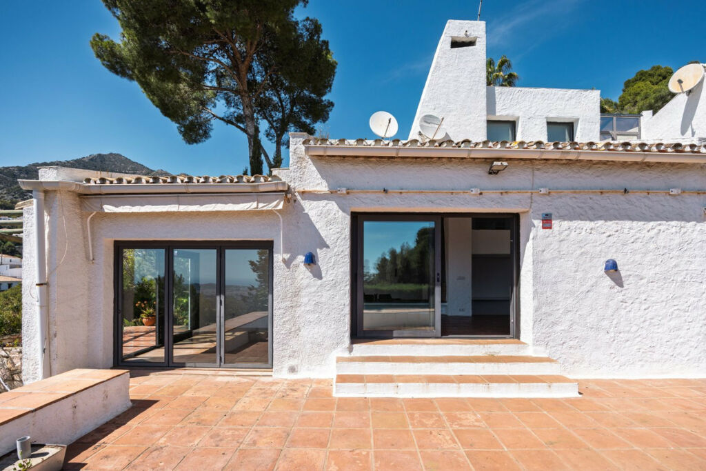 Detached Villa Mijas Málaga - image 42