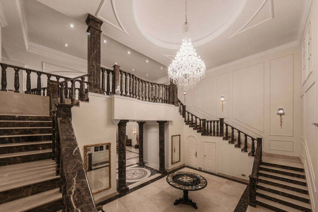 Detached Villa Sierra Blanca Málaga - image 43